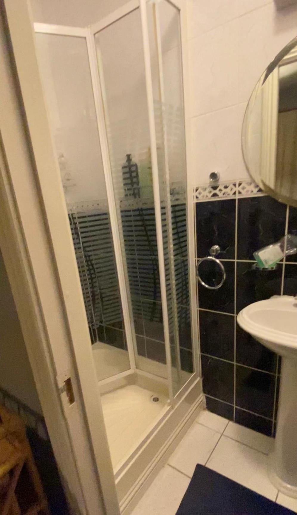 Dublin Airport Big Rooms With Bathroom Outside Room - Kitchen Only 7 Days Reservation Exterior photo